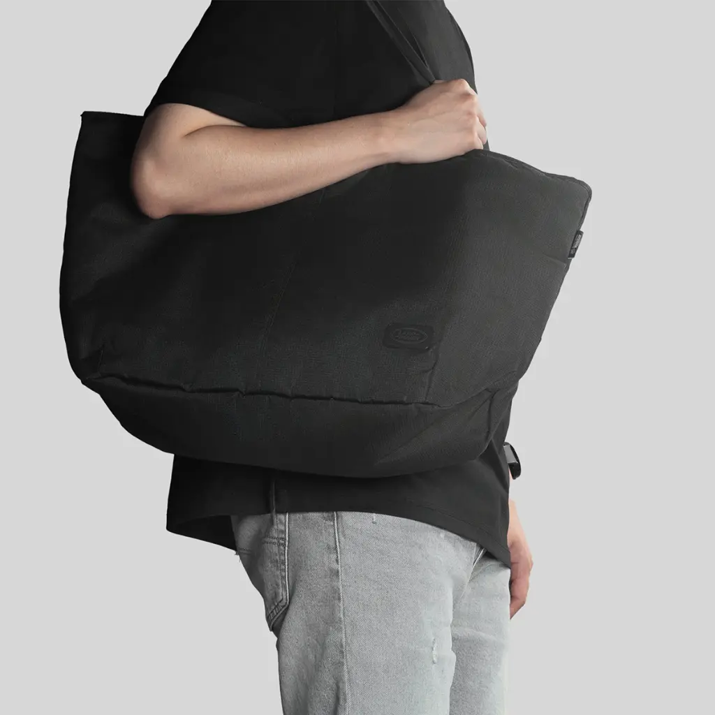 BND941XLC_lifestyle_1.webp