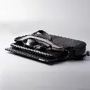 BND933_lifestyle_1.webp