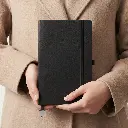 BND747_lifestyle_2.webp